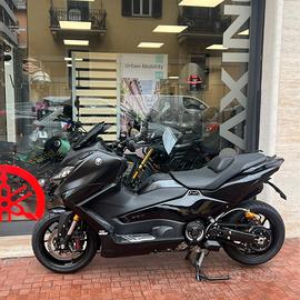 Yamaha TMAX 560 Tech Max, IPER ALLESTITO, garanzia