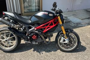 Ducati monster