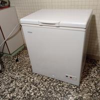 Congelatore a pozzetto 