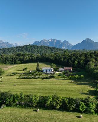 Casa e terreni fra Belluno e Sedico