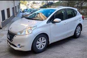 Peugeot 208 usata