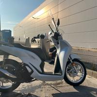 Honda SH 125 anno 2023