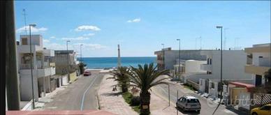Vista mare torre lapillo Porto Cesareo in centro
