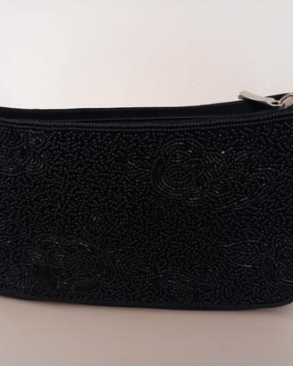 Borsa nera con perline