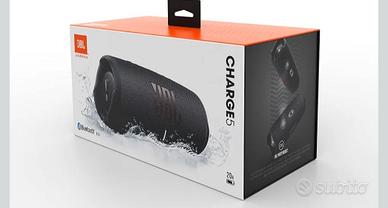Jbl charge 5 con custodia 