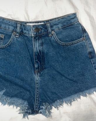 Jeans corto subdued