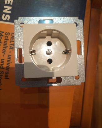 Siemens 5UB1 232 DELTA presa Schuko vintage NOS