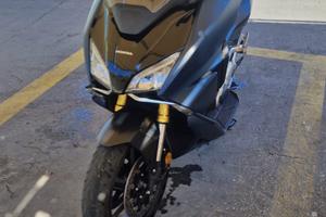 Honda Forza 750 - 2023