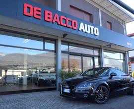 AUDI TT Coupé 2.0 TDI quattro