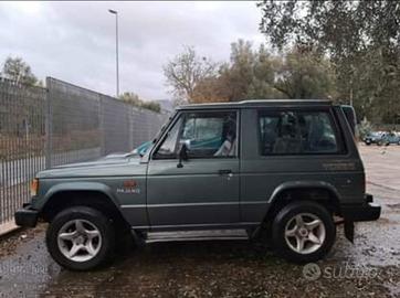 MITSUBISHI Pajero ('82-'00) - 1989