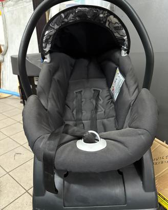Seggiolino auto con base CAM
