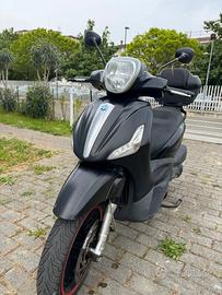 Piaggio Beverly 125 S nero opaco