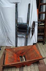 Pigiatrice, macina uva, frantoio, manuale per uva