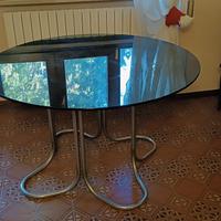 Tavolino. Di cristallo fume