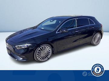 Mercedes-Benz Classe A 180d Automatic AMG Lin...