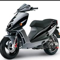 scooter 50cc come in foto leggere descrizione 