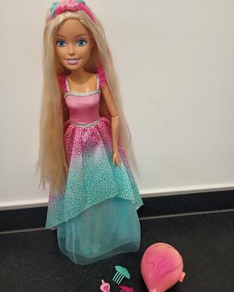 BARBIE MAXI (40CM) + LIBRO PRINCIPESSE DISNEY 