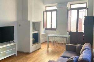 Cagliari, Quartiere Marina, bivano arredato