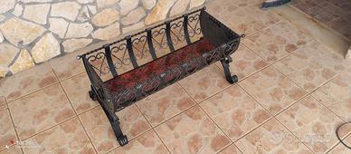 Fioriera in ferro battuto