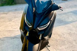 Yamaha X-Max 300 