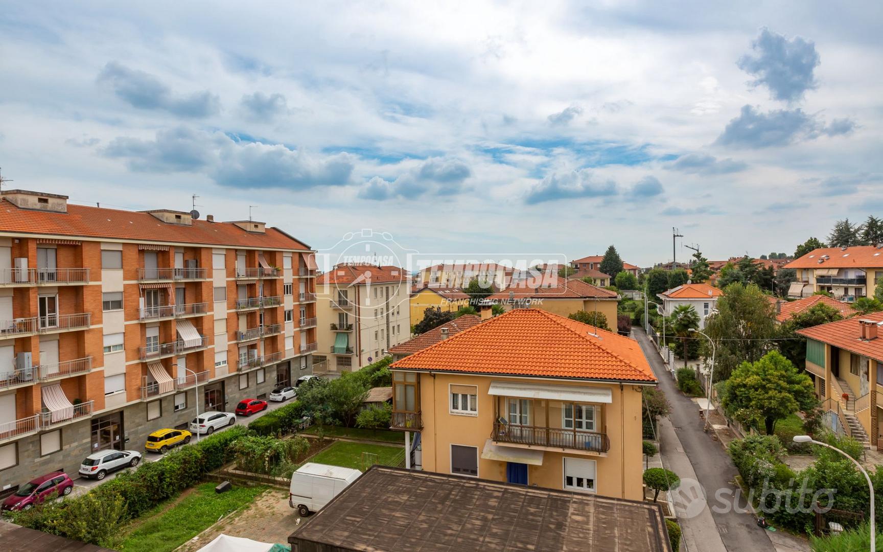 Apartment in Chieri, Torino - Vista 5