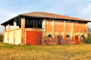 Rustico con progetto per 3 ville a schiera