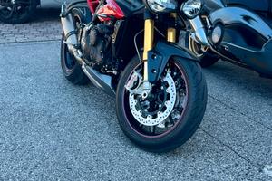 Triumph Speed Triple R 1050
