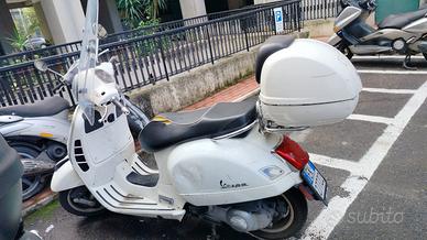 Vespa 300gts