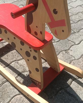 cavalluccio a dondolo 