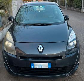 Renault Scenic 7 posti 2012 