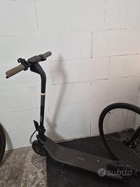 Monopattino Elettrico Segway Ninebot – Buono stato