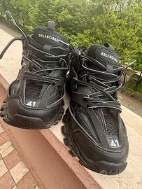 Sneakers nere tg 41...nuove mai usate