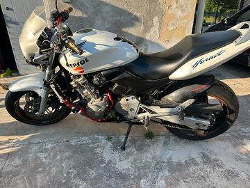 HONDA HORNET 600 REPSOL