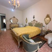 Via Bari - Trivani al piano intermedio