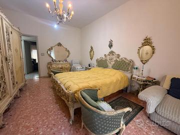 Via Bari - Trivani al piano intermedio