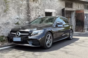 Mercedes C220 d restyling premium 90.000 km