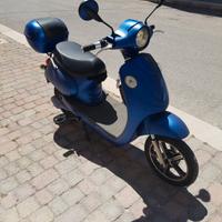SCOOTER / BICICLETTA ELETTRICA A PEDALATA ASSISTIT