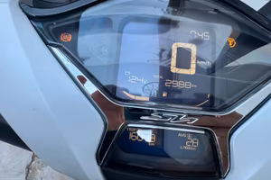 Honda SH standard (2025) solo 2988km pari al nuovo