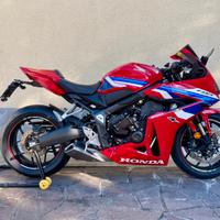Honda CBR 650 R e-clutch