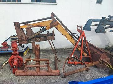 Caricatore con benna (era su un Fiat 780)