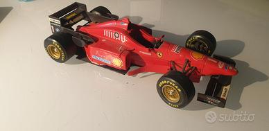 MODELLINO FERRARI F310 1/20