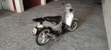 Aprilia Scarabeo 50
