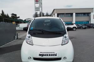 Peugeot iOn Active
