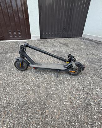 Monopattino elettrico xiaomi 1 s