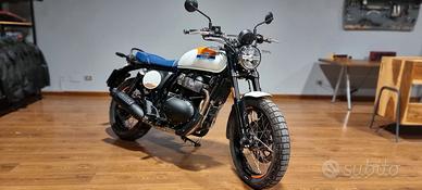 Royal Enfield Interceptor Bear Boardwalk White