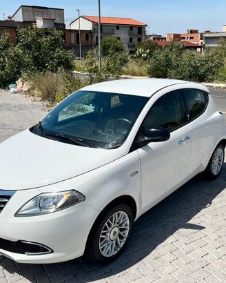 Lancia Ypsilon 1.3 MJT 16V 95 CV 5 porte S&S Gold 