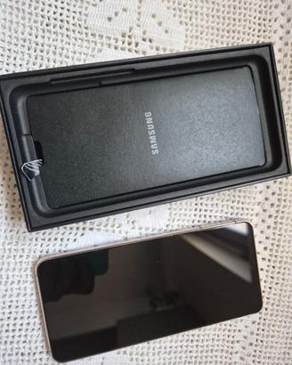 Samsung S21 128 GB Android 15 con scatola