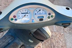 PIAGGIO VESPA 50 ET4