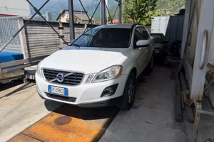 Volvo XC 60 XC60 2.4 D 163 CV AWD Momentum