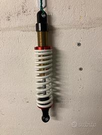 ammortizzatore posteriore regolabile